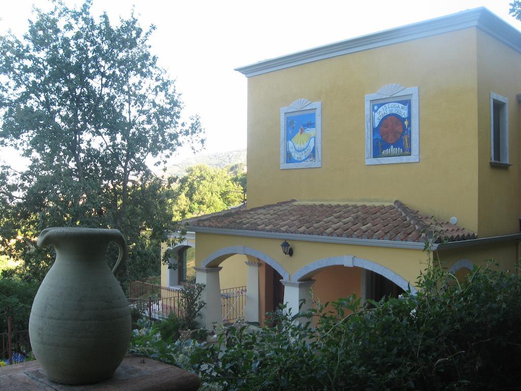 Le Roverelle Ilbono Extérieur photo